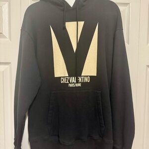 CHEZ VALENTINO PRINT HOODIE IN BLACK